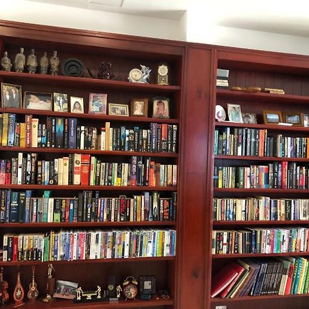 Little Library Villa هوي ان المظهر الخارجي الصورة